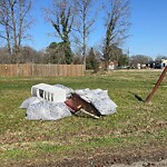 Litter/Illegal Dumping at 551 40 Th St